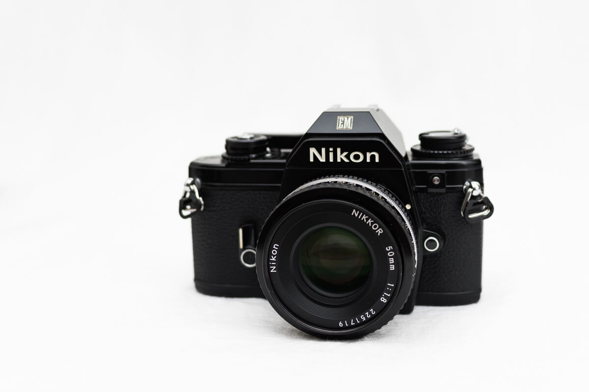 カメラ フィルムカメラ リトルニコン「Nikon EM」でフィルム写真を愉しむ | 日常写飯事